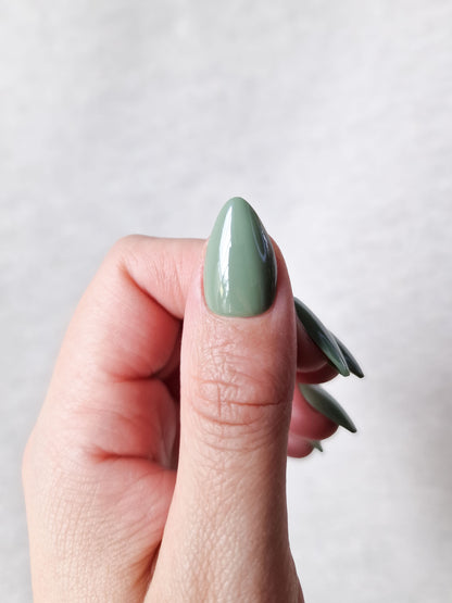 Lowkey Matcha - Short Almond - Chrome Press-Ons