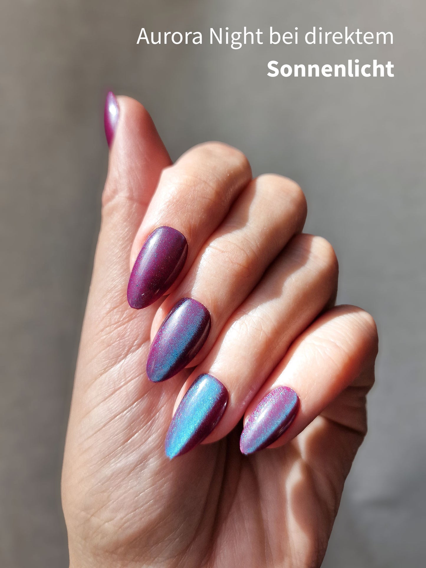Aurora Night - Short Almond - Cat Eye Press-Ons