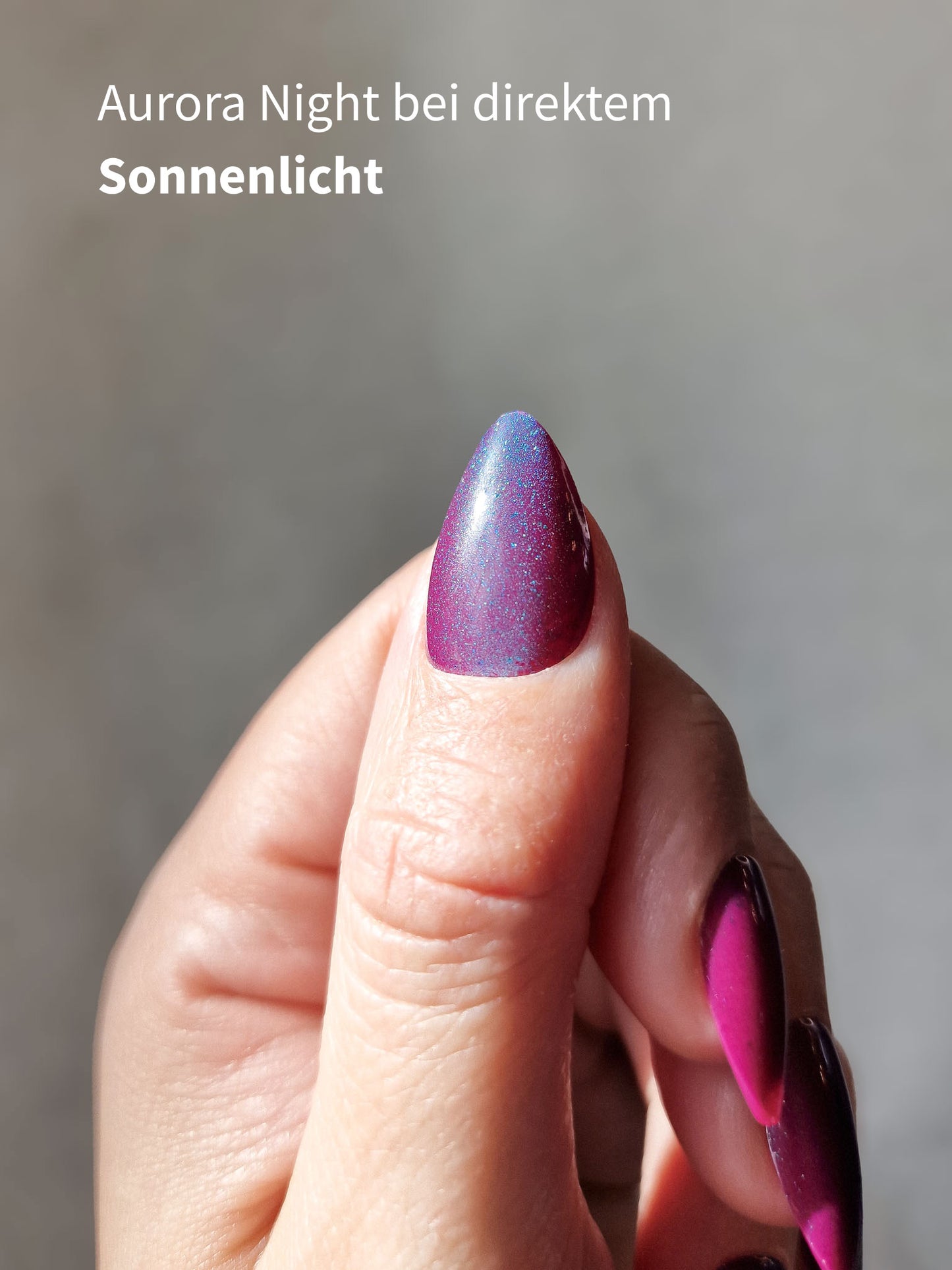 Aurora Night - Short Almond - Cat Eye Press-Ons