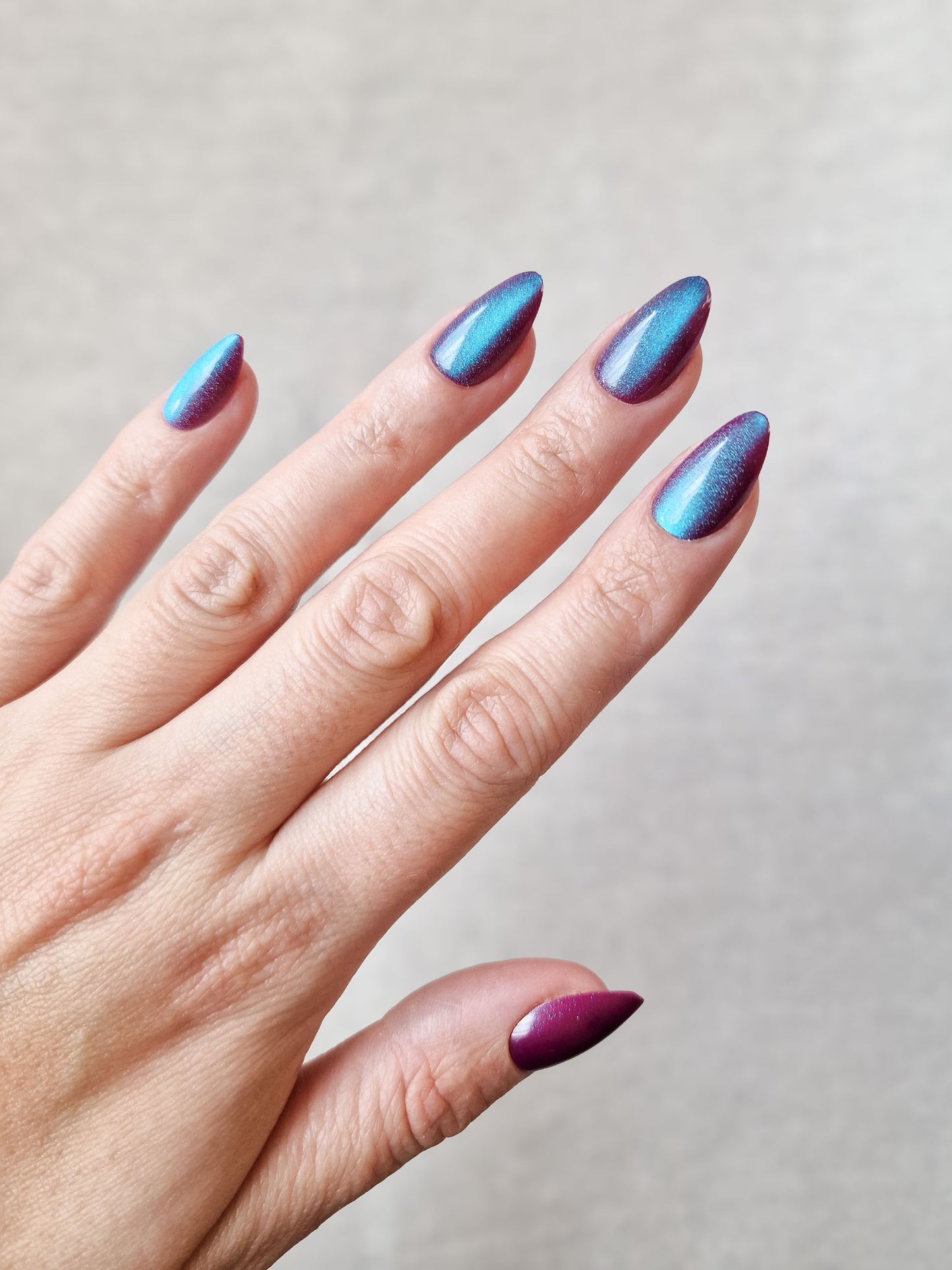 Aurora Night - Short Almond - Cat Eye Press-Ons