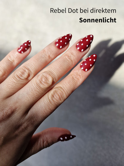 Rebel Dot - Short Almond - Press-Ons