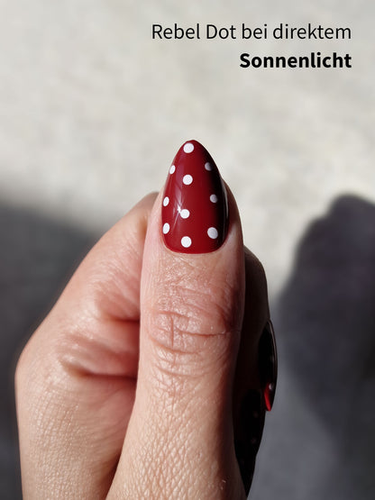 Rebel Dot - Short Almond - Press-Ons