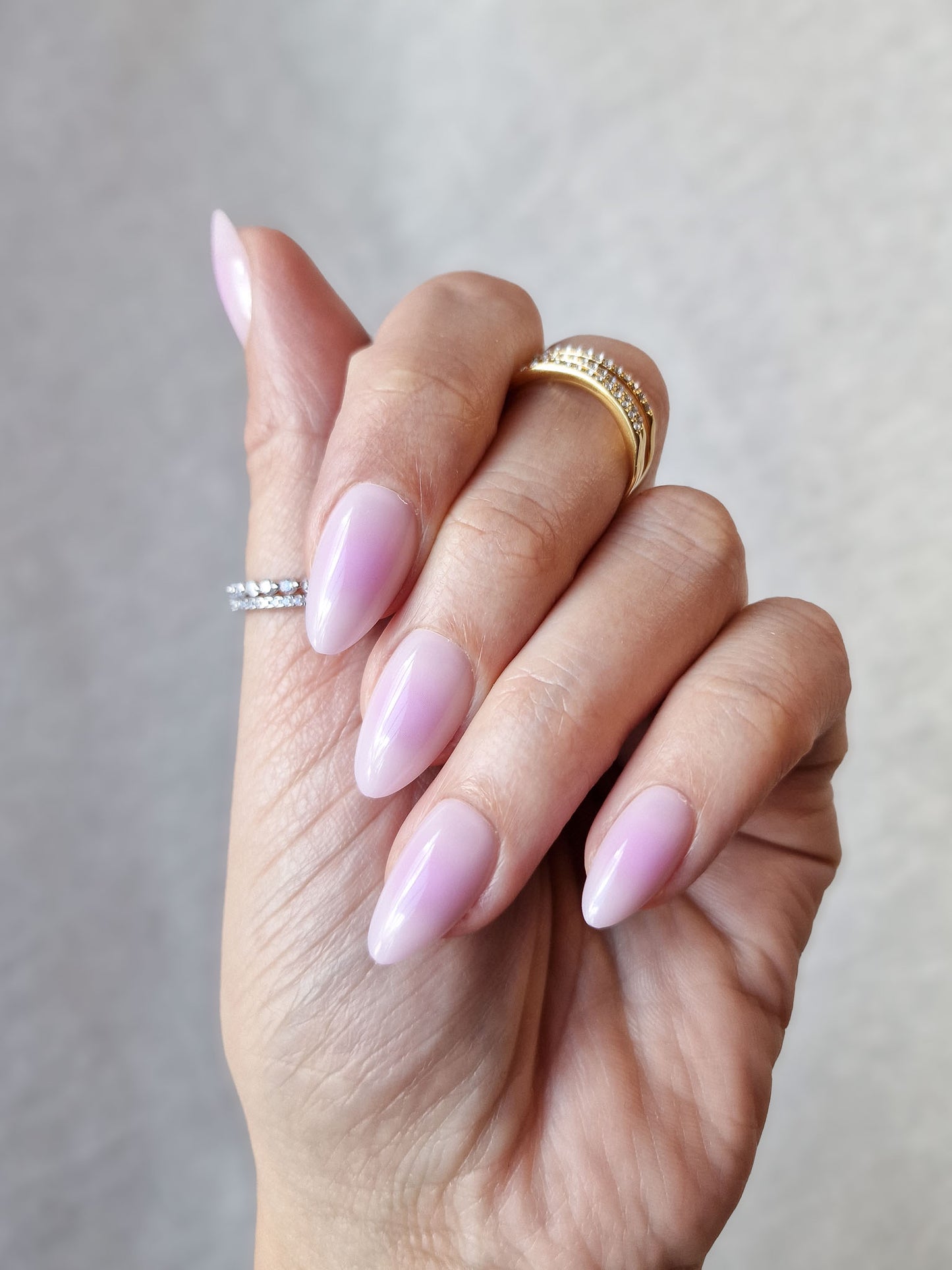 Kombi: The Aura Edit - Aura Blush & Aura Lilac - Short Almond - Press-Ons