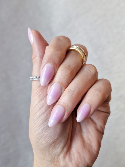 Kombi: The Aura Edit - Aura Blush & Aura Lilac - Short Almond - Press-Ons