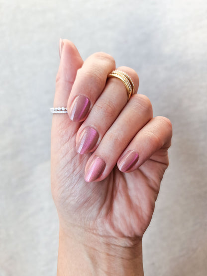 Rosewood Romance - Short Oval - Velvet Cat Eye Press-Ons