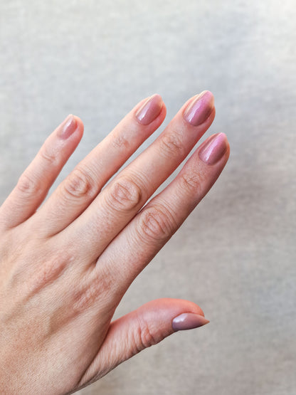 Rosewood Romance - Short Oval - Velvet Cat Eye Press-Ons