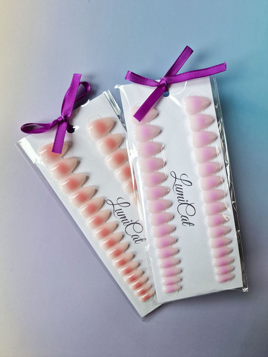 Kombi: The Aura Edit - Aura Blush & Aura Lilac - Short Almond - Press-Ons