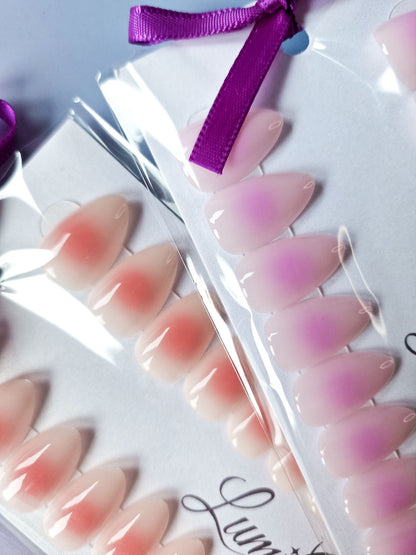 Kombi: The Aura Edit - Aura Blush & Aura Lilac - Short Almond - Press-Ons