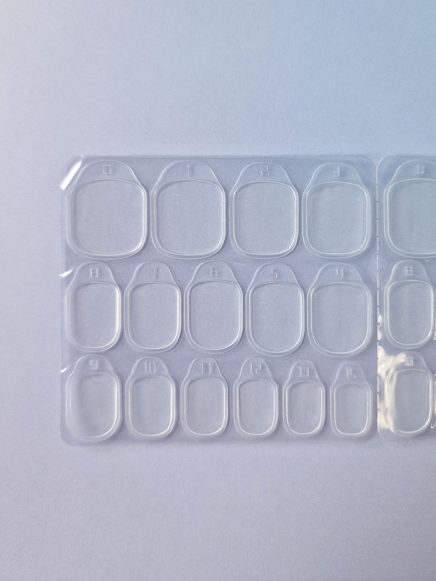150 Klebepads L für Press-On Nails - 10 Bögen - Klebesticker