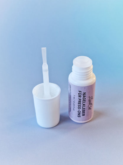 Brush-on Nagelkleber - 7ml - Nail Glue mit Präzisions-Pinsel